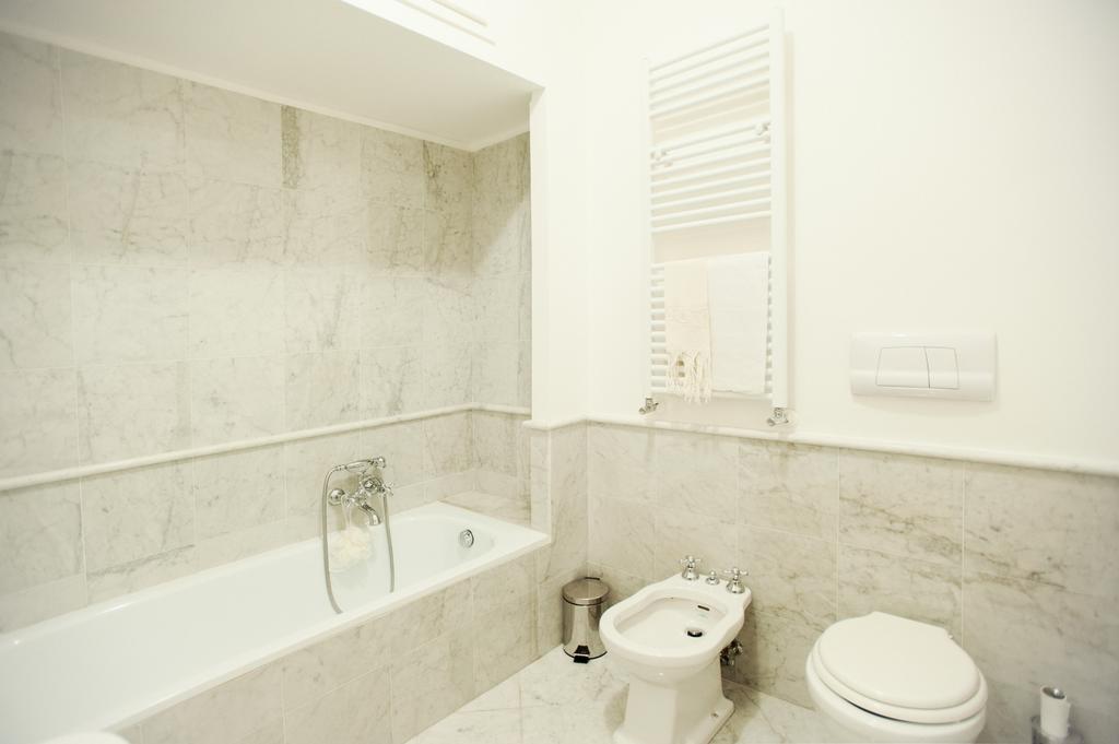 S.Andrea Apartment Rome Ruang foto
